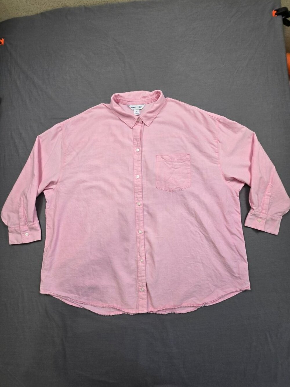 Old Navy XL Womens Boyfriend Shirt Pink Cotton Button-Up Collared Casual